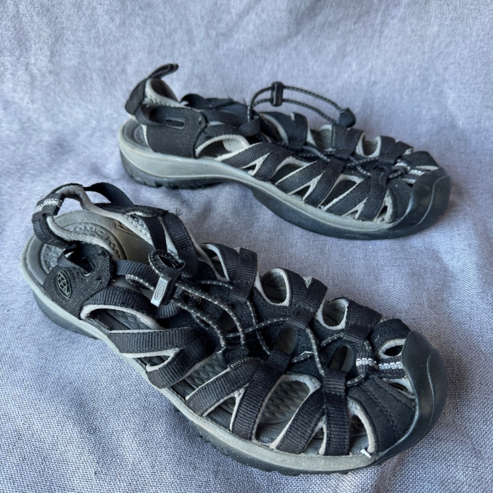 Keen Whisper Sandals Women 8.5 Black Magnet Waterproof Hiking Water Shoe 1003709 - Picture 2 of 12